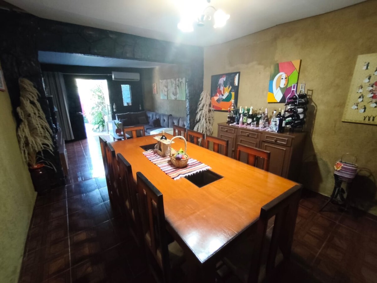 Sofort bezugsfertig in Areguá: Komplett möbliertes Massivhaus mit Pool & Quincho zu verkaufen