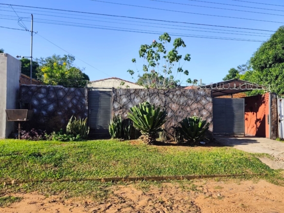 Sofort bezugsfertig in Areguá: Komplett möbliertes Massivhaus mit Pool & Quincho zu verkaufen