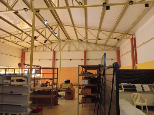 Gewerbe- & Lagerhalle mit Büro und Wohnbereich (Teil 1/2)