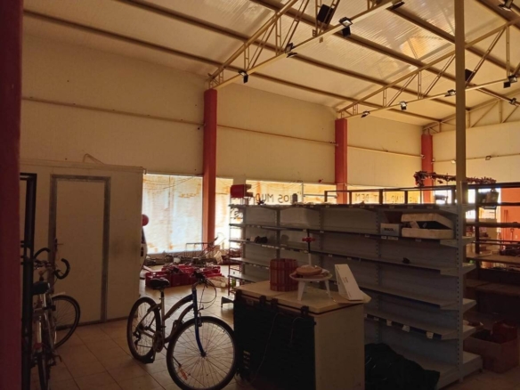 Gewerbe- & Lagerhalle mit Büro und Wohnbereich (Teil 1/2)