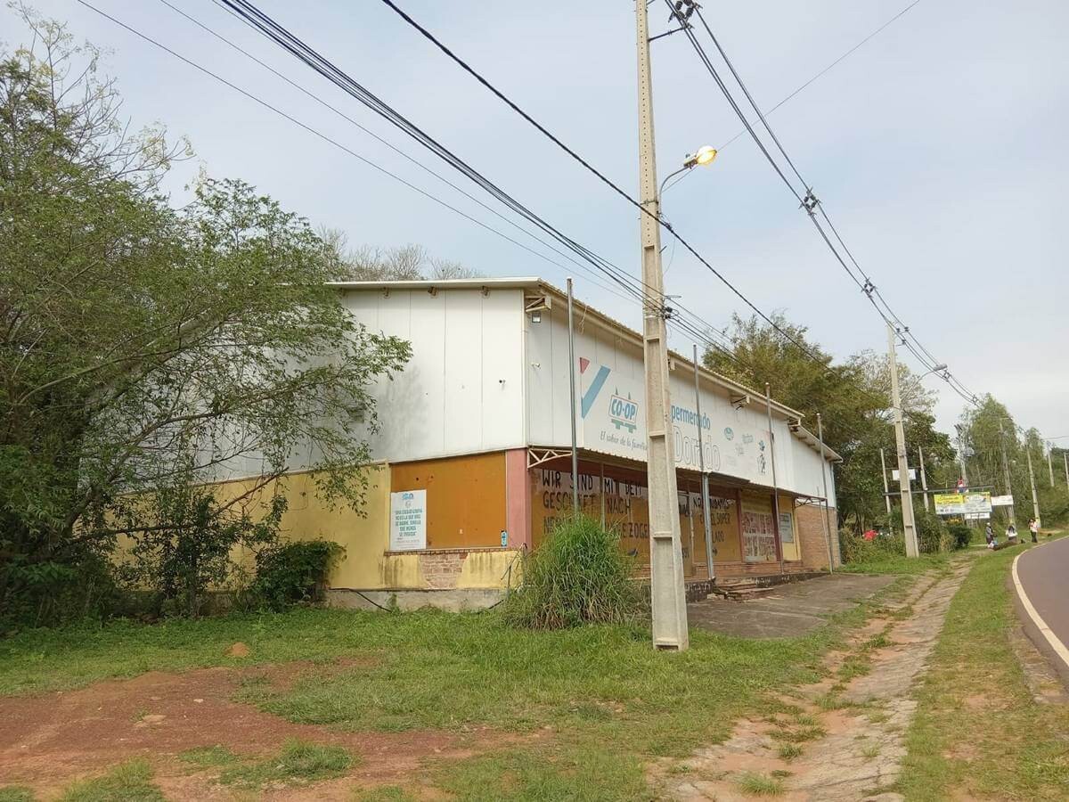 gewerbegrundstueck-kaufen-halle-wohnbereich-nueva-colombia (19) Gewerbe- & Lagerhalle mit Büro und Wohnbereich (Teil 1/2)