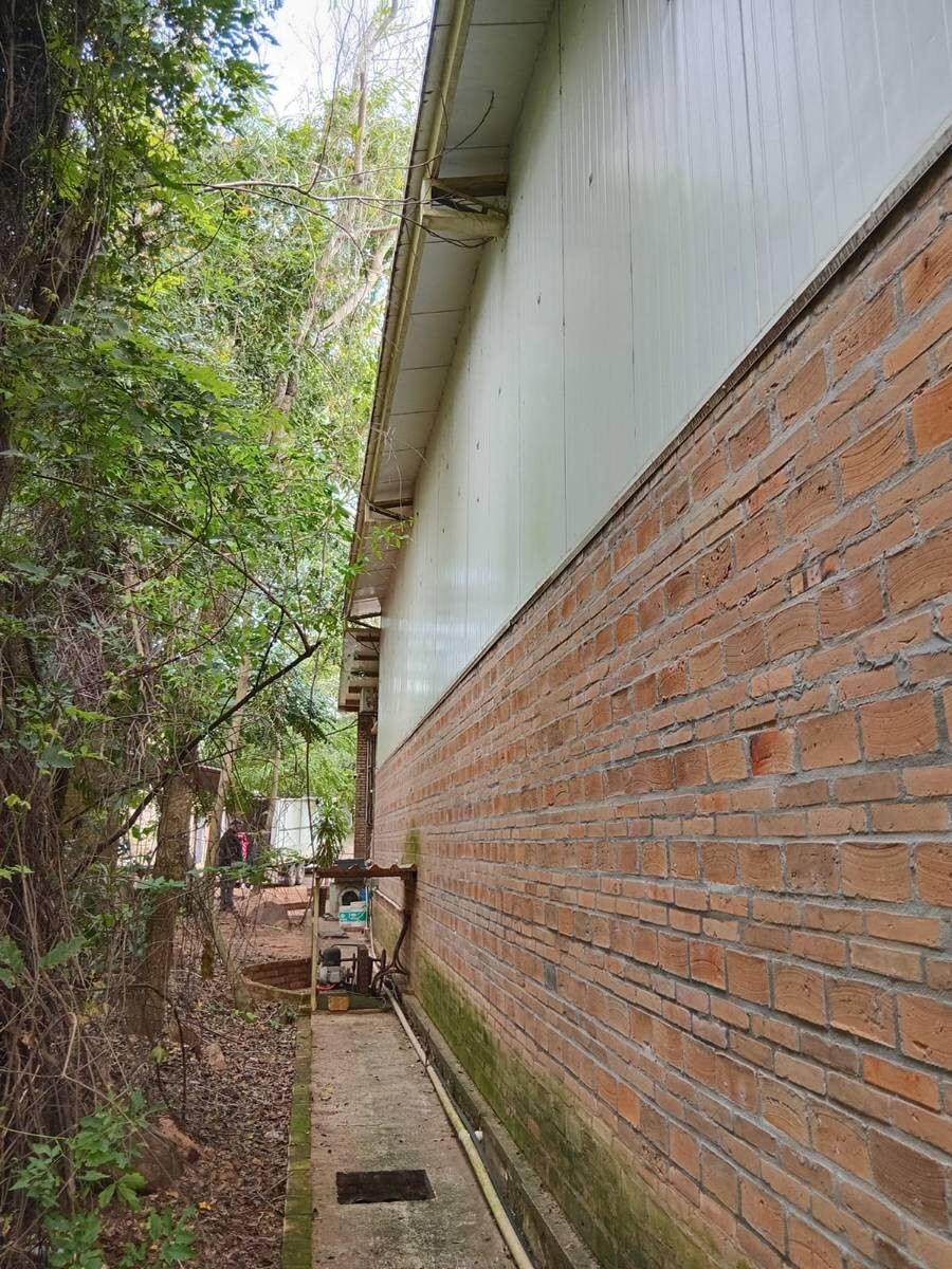 gewerbegrundstueck-kaufen-halle-wohnbereich-nueva-colombia (25) Gewerbe- & Lagerhalle mit Büro und Wohnbereich (Teil 1/2)