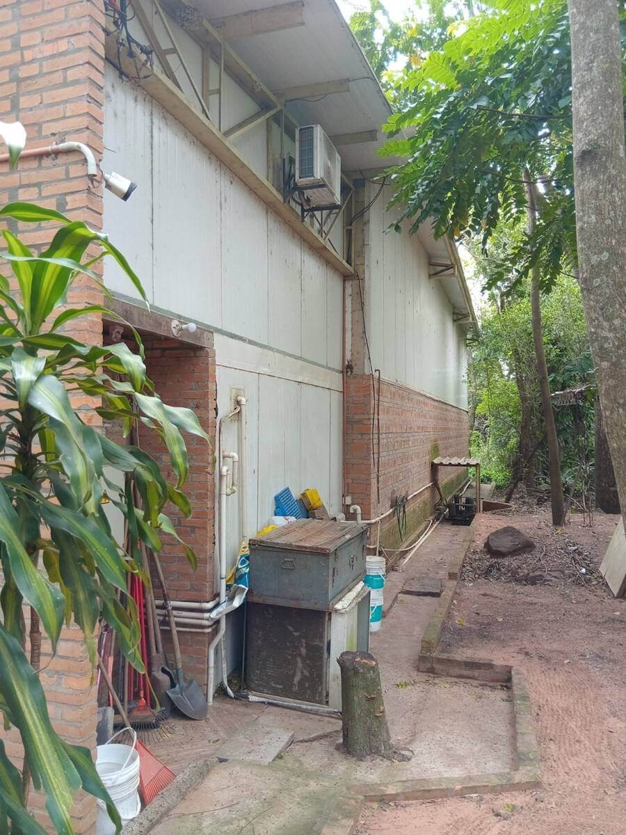 gewerbegrundstueck-kaufen-halle-wohnbereich-nueva-colombia (27) Gewerbe- & Lagerhalle mit Büro und Wohnbereich (Teil 1/2)