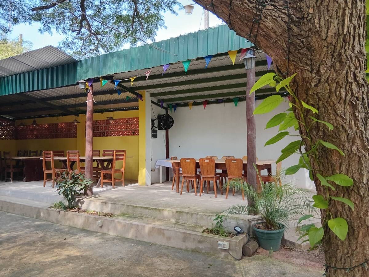 supermarkt-kaufen-paraguay-nueva-colombia (21) Gut laufendes Restaurant & Marktkomplex bereit zur Übernahme (Teil 2/2)
