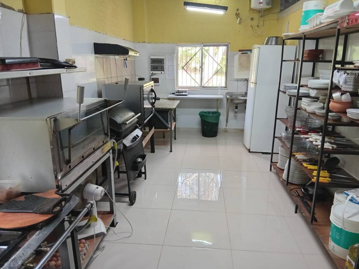 supermarkt-kaufen-paraguay-nueva-colombia (23) Gut laufendes Restaurant & Marktkomplex bereit zur Übernahme (Teil 2/2)