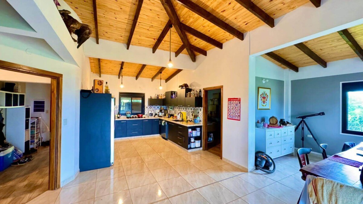 Einzigartiges Prestige-Domizil über dem Rio Paraná, 9662qm Grundstück, 200qm Haus