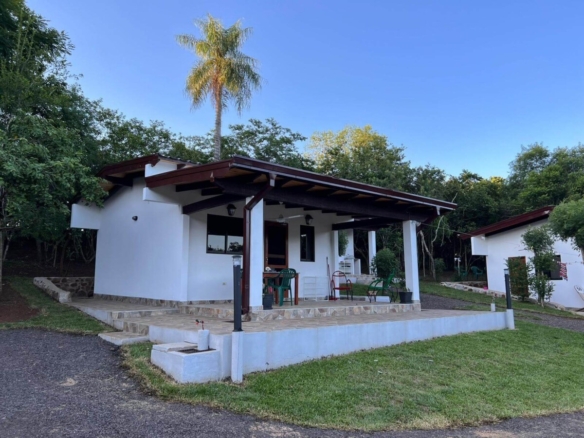 Schlüsselfertige Existenz im Süden von Paraguay: Ferienanlage in Paraguay (Itapúa)